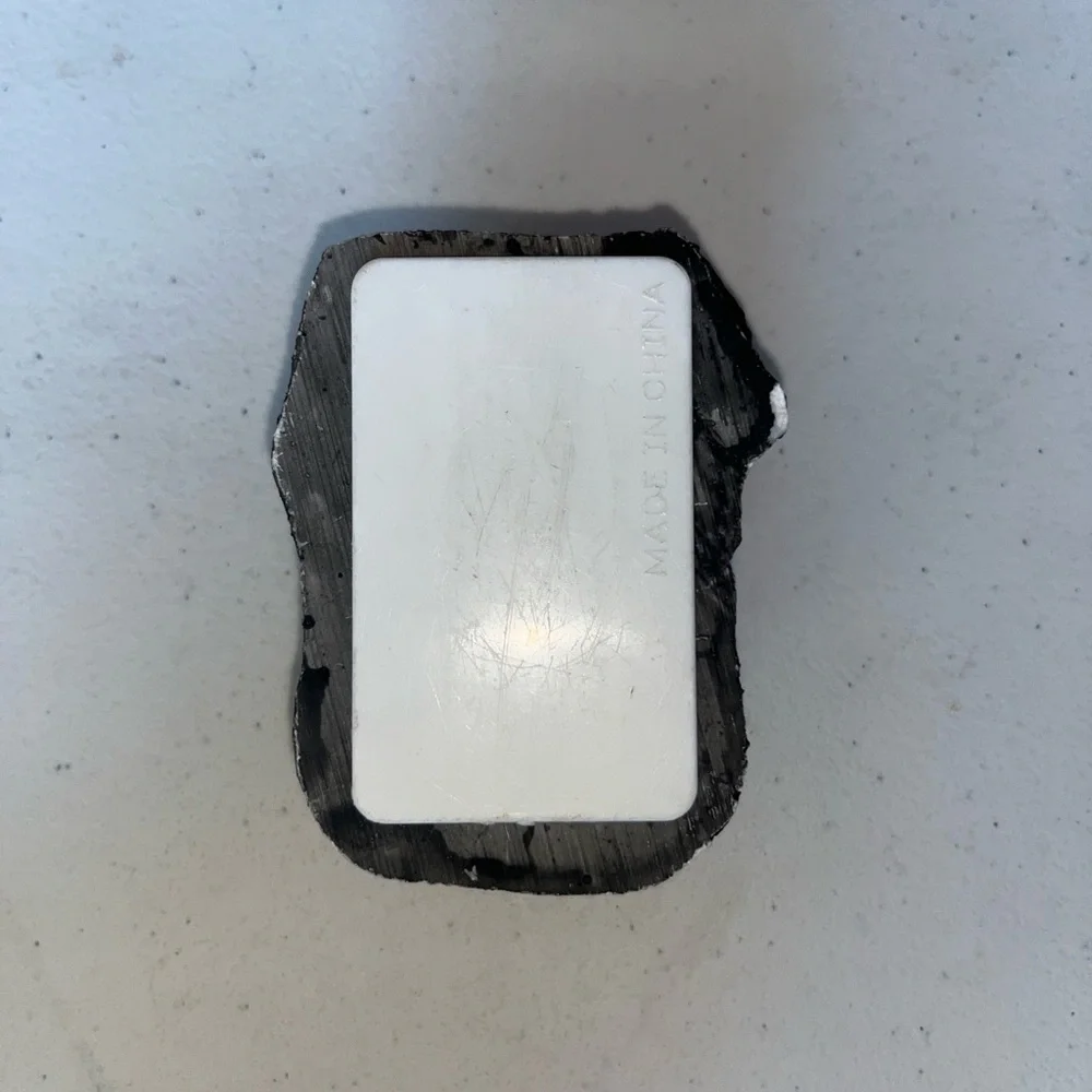 Naturalistic “hide a key” rock